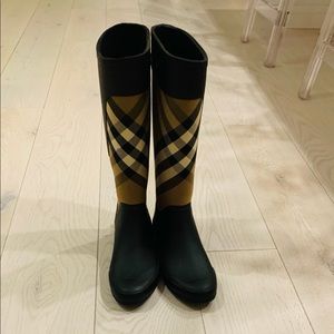 Burberry Winter Boots